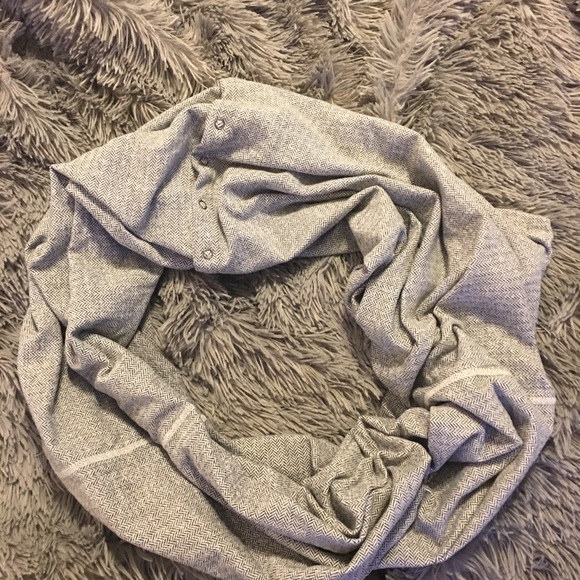 *SOLD* Lululemon Ghost Herringbone Vinyasa - Picture 3 of 3
